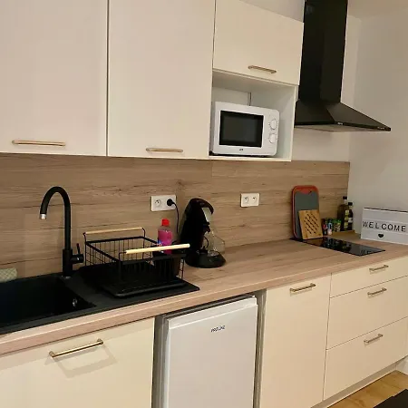 Apartment Chic And Relaxing Retreat With Bath Ritual & Candles - Pets Welcome