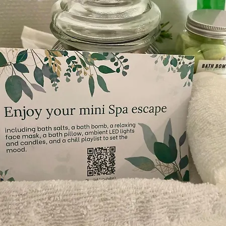 Apartment Chic And Relaxing Retreat With Bath Ritual & Candles - Pets Welcome *