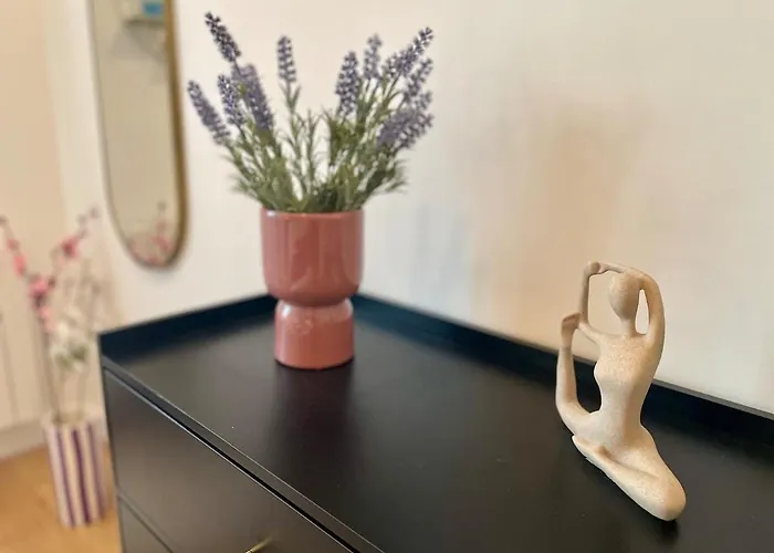 Newly Renovated Aparment - - Pets Welcome Apartman